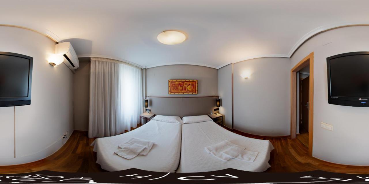 Hotel Castilla Vieja Palencia Kültér fotó