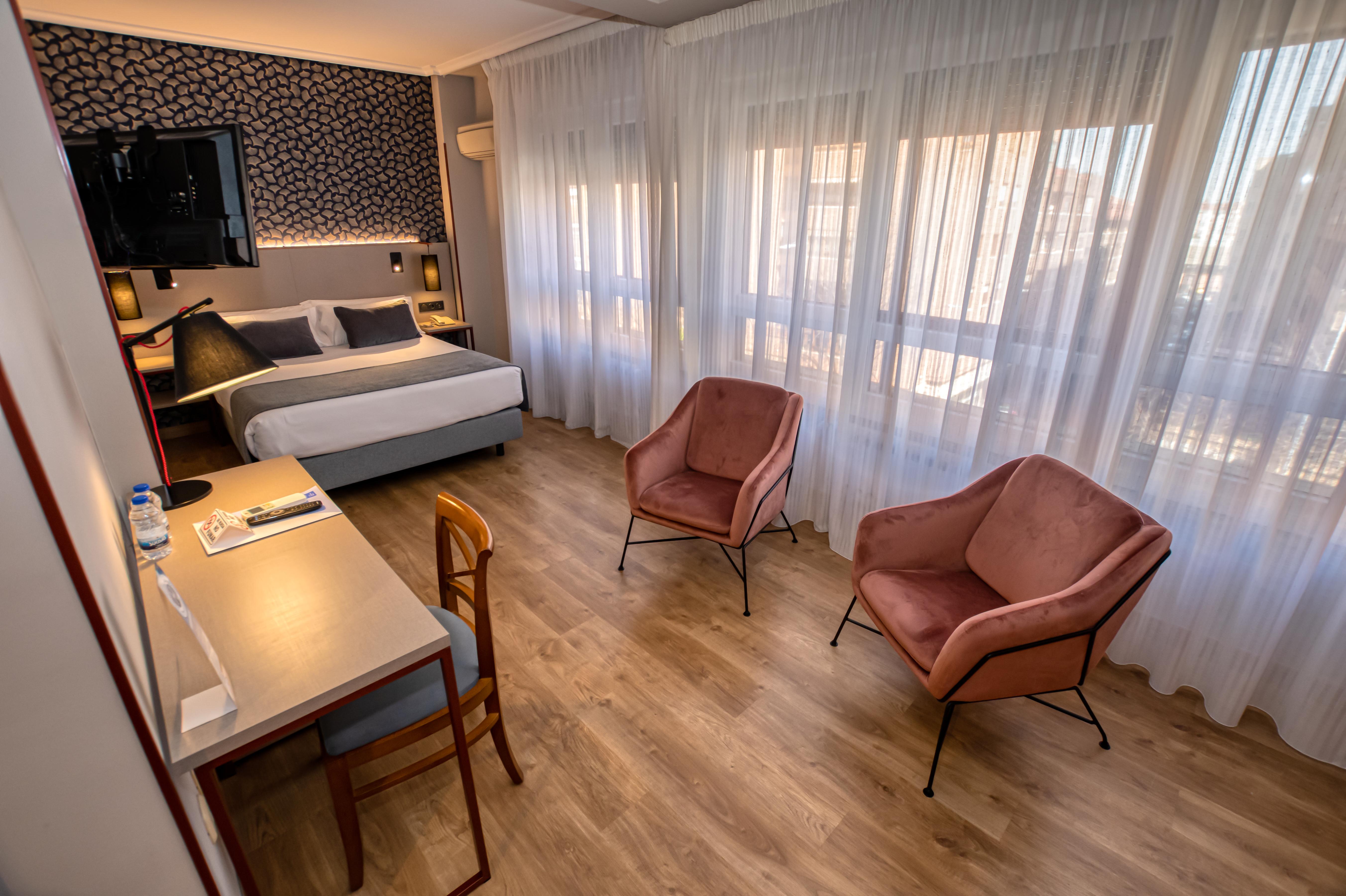 Hotel Castilla Vieja Palencia Kültér fotó