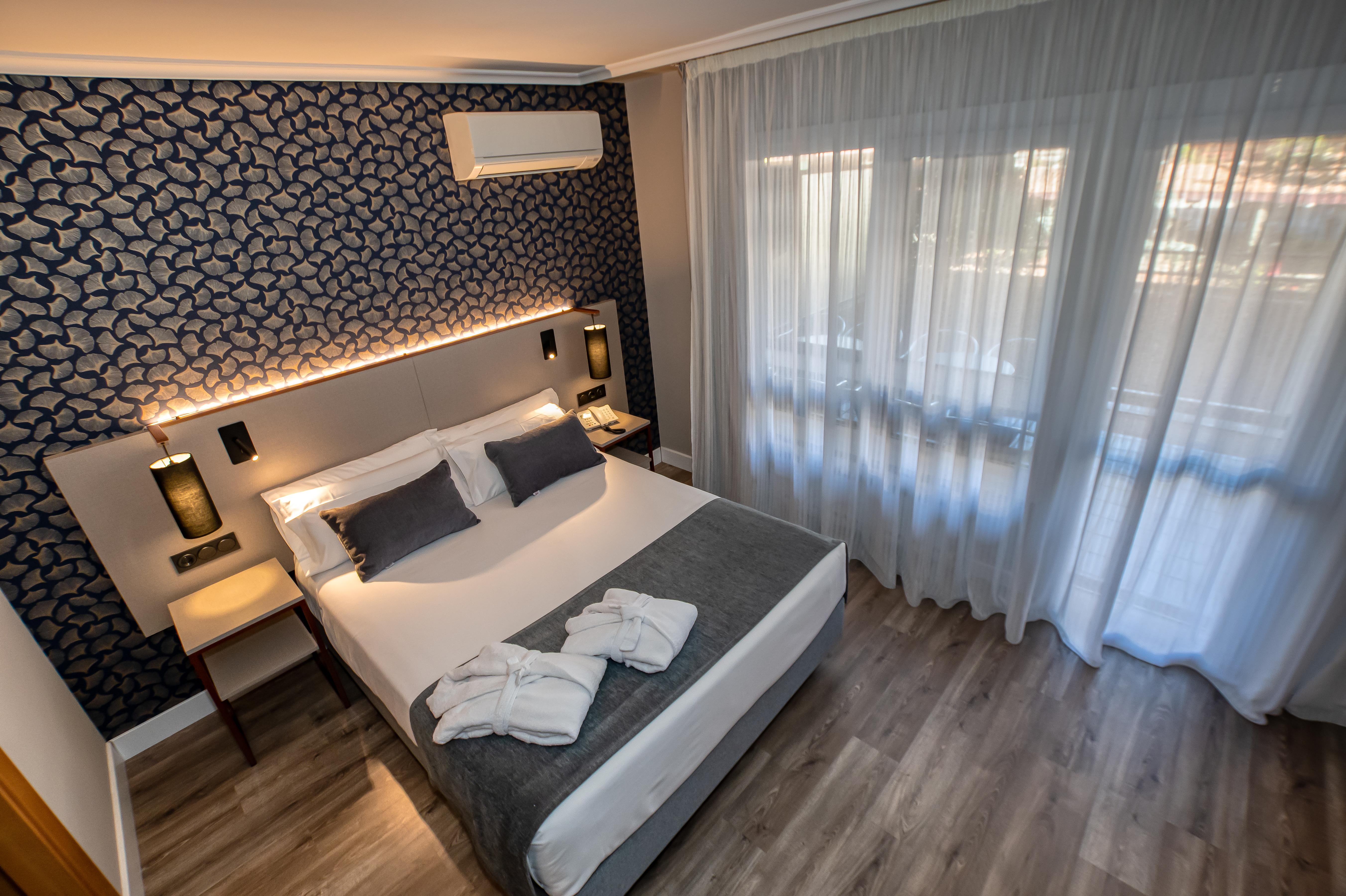 Hotel Castilla Vieja Palencia Kültér fotó