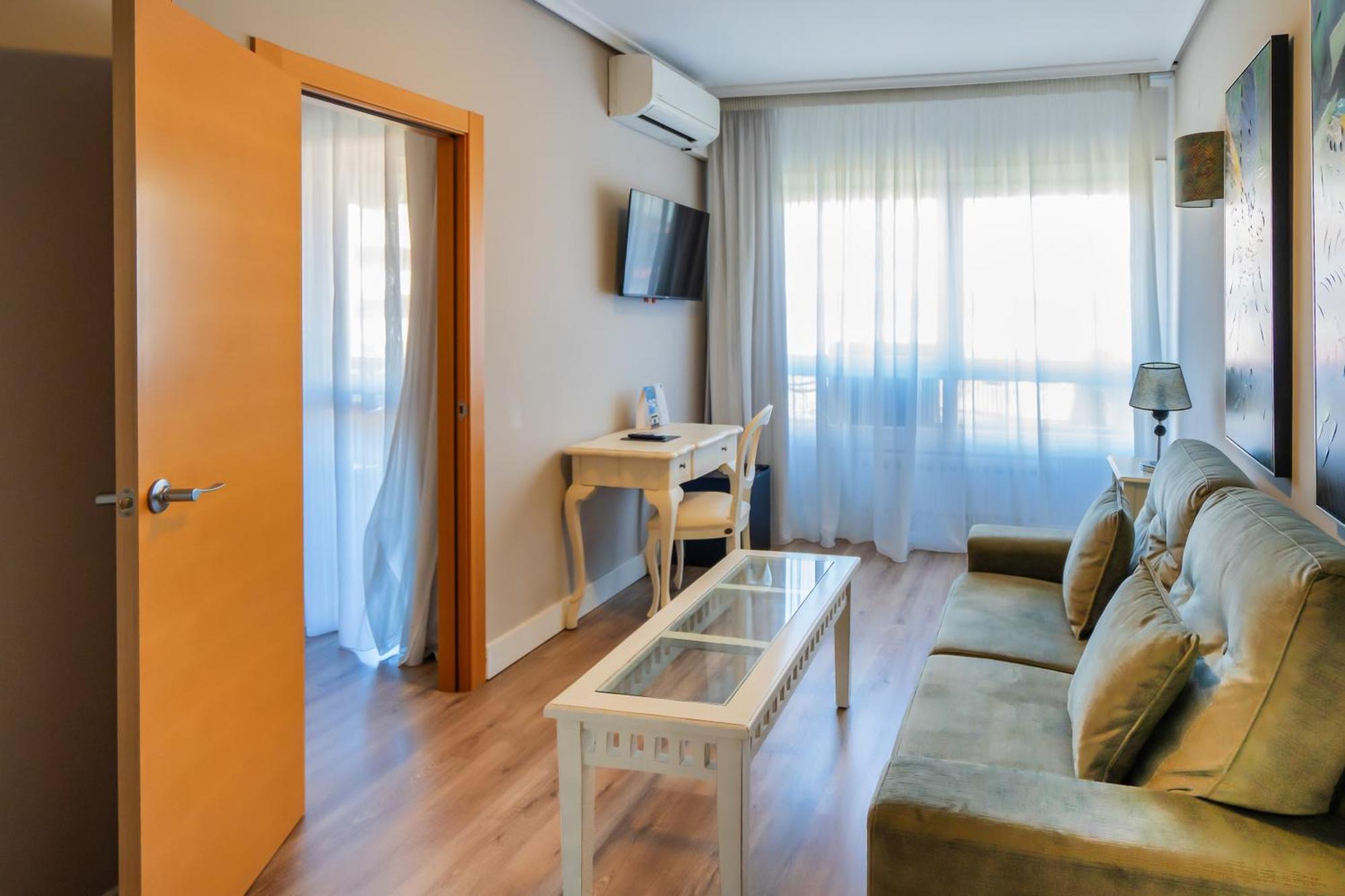 Hotel Castilla Vieja Palencia Kültér fotó